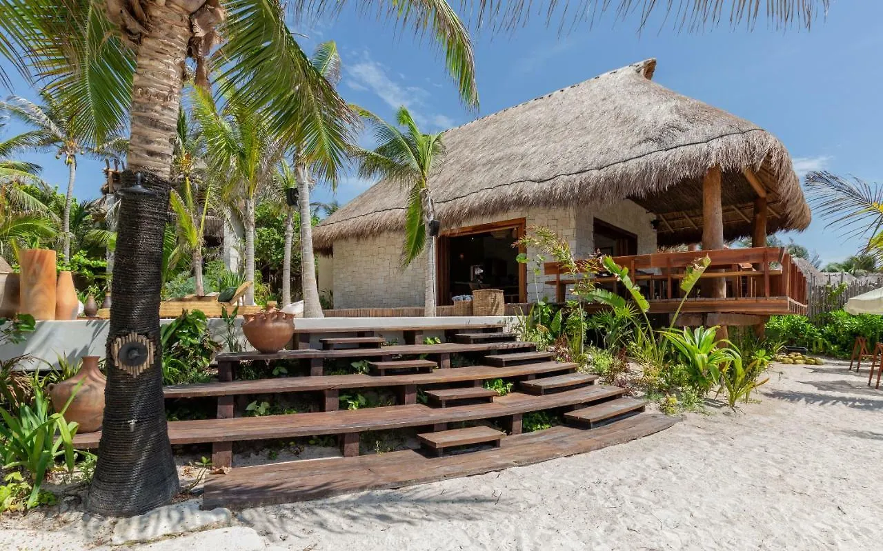 Hotel Ma'Xanab Tulum Pueblo 5*,