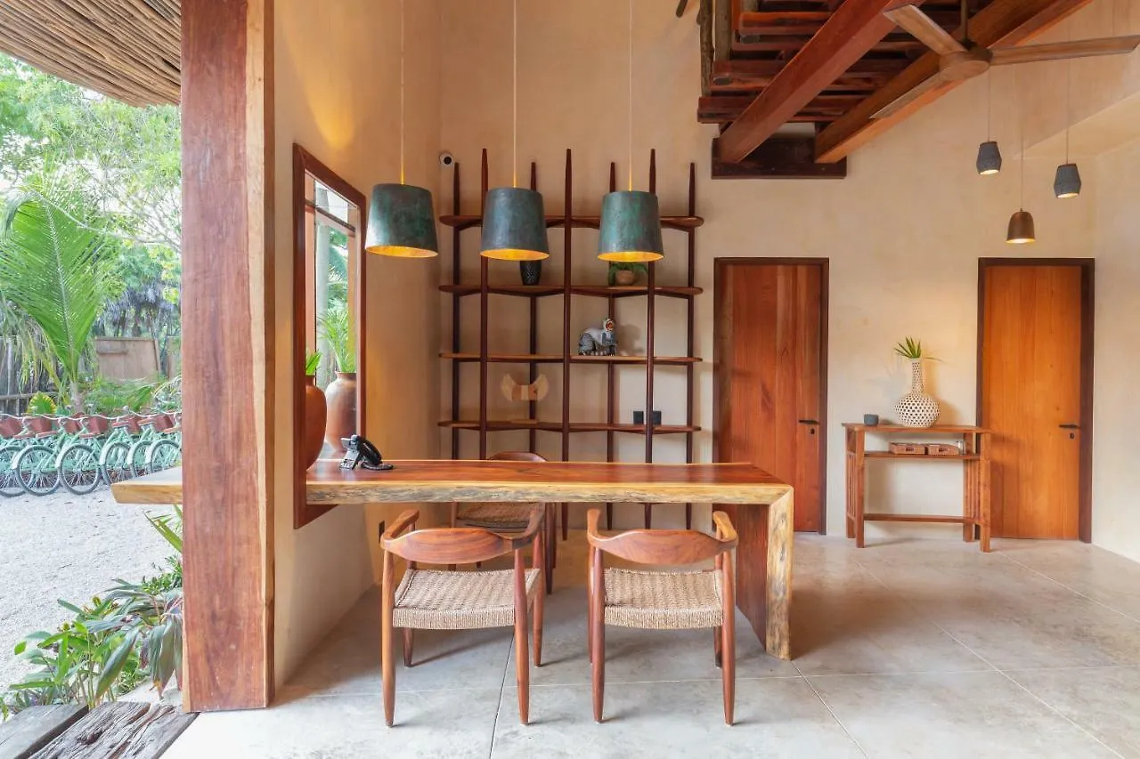 Hotel Ma'Xanab Tulum Pueblo