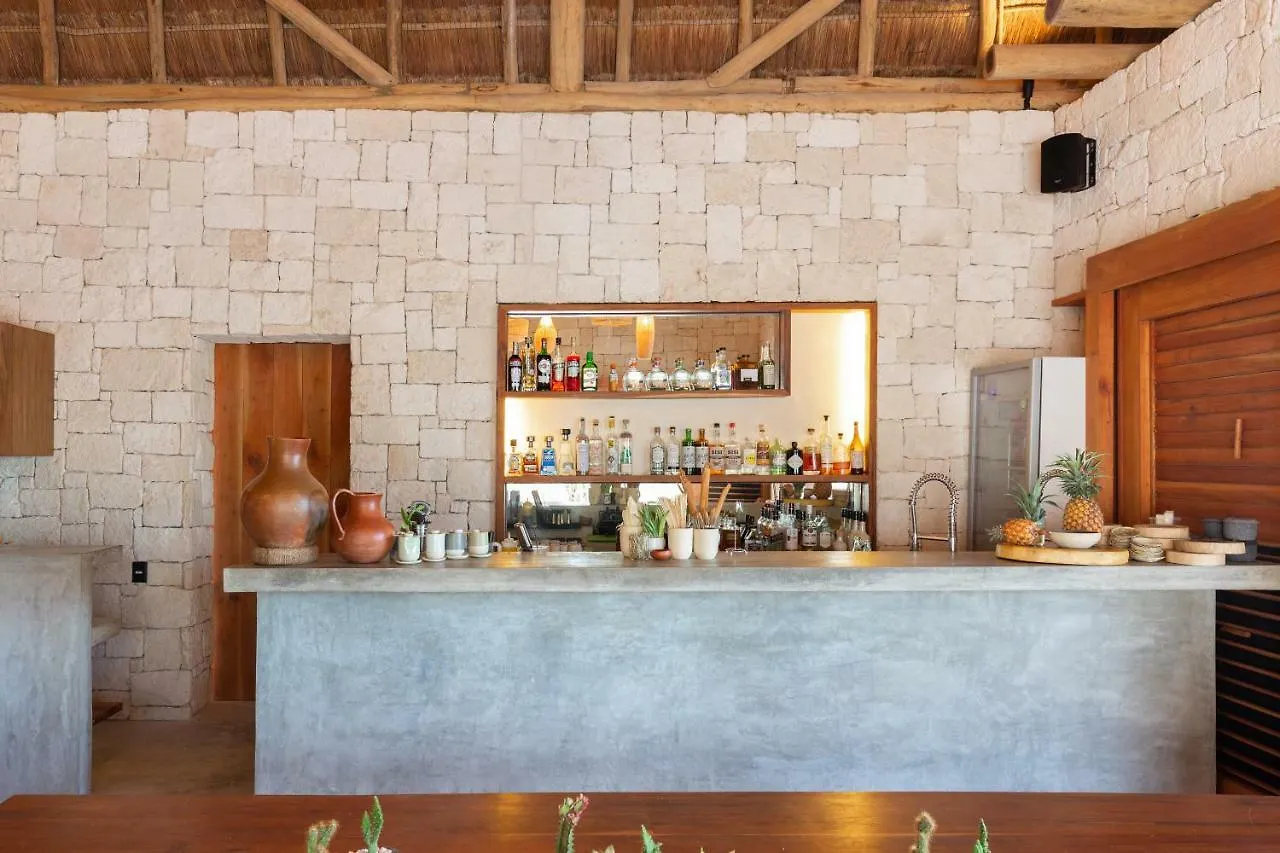 Hotel Ma'Xanab 툴룸
