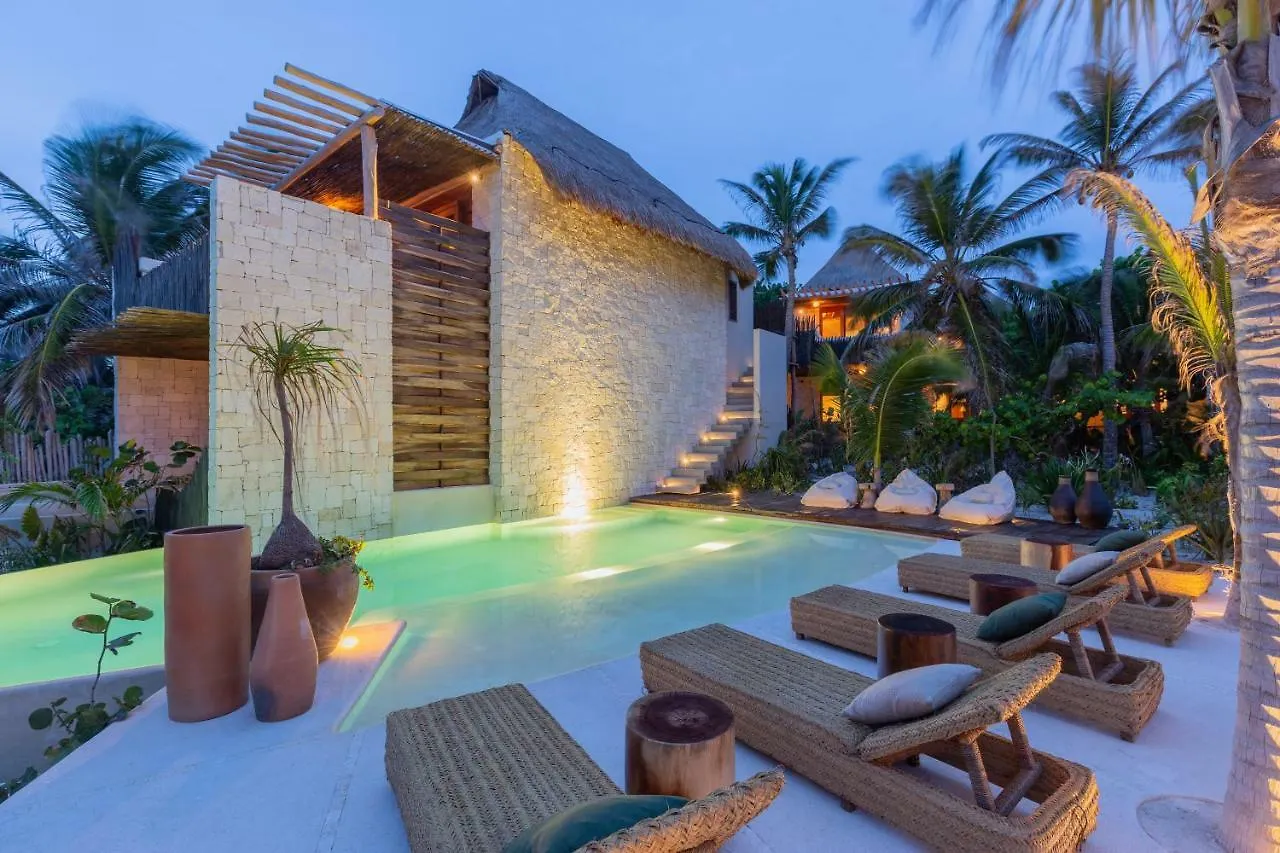 Hotel Ma'Xanab 툴룸